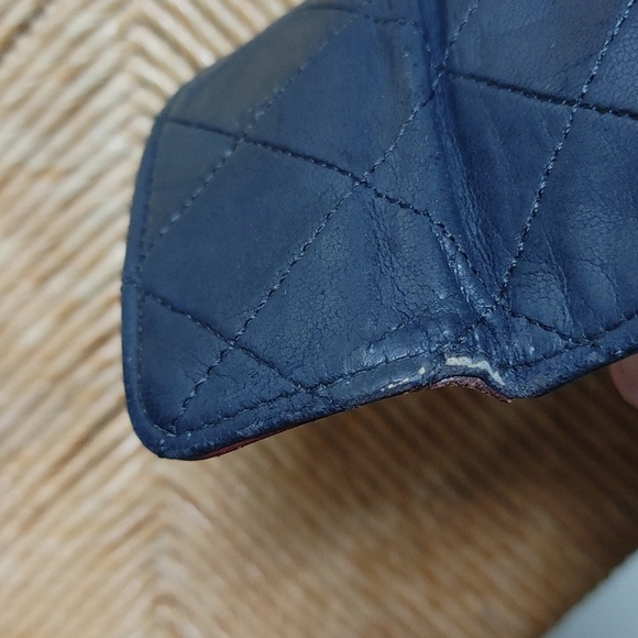 Vintage CHANEL Navy Quilted Leather Wallet - Picture 16 of 17